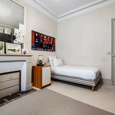 Veeve - Epic Romance Neuilly-sur-Seine
